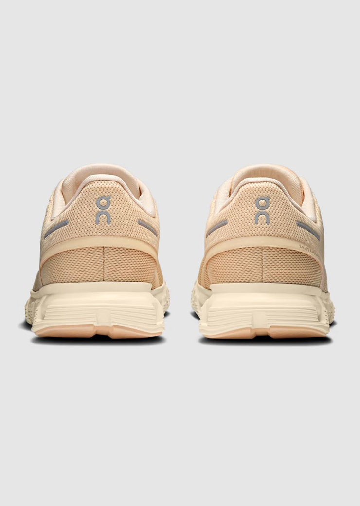 ON Running Cloud 6 Sneaker