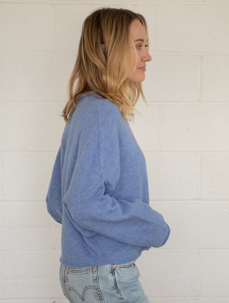 TBW237-DBLU_THINGSBETWEEN-2