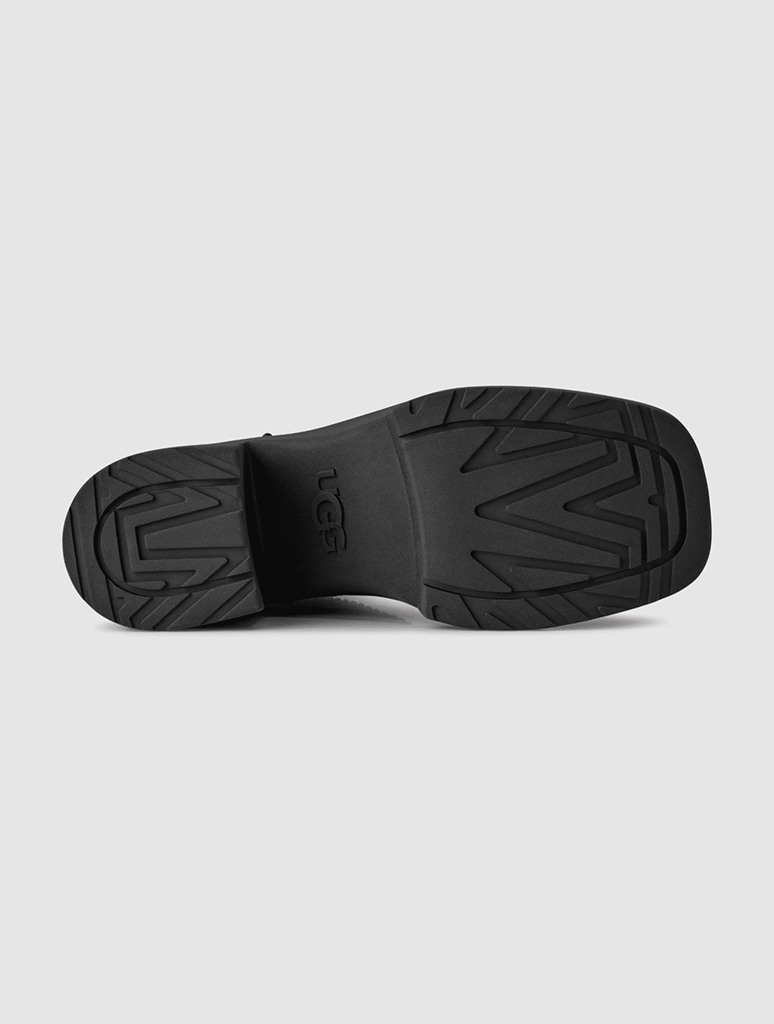 UGG Moxy Chelsea Boot