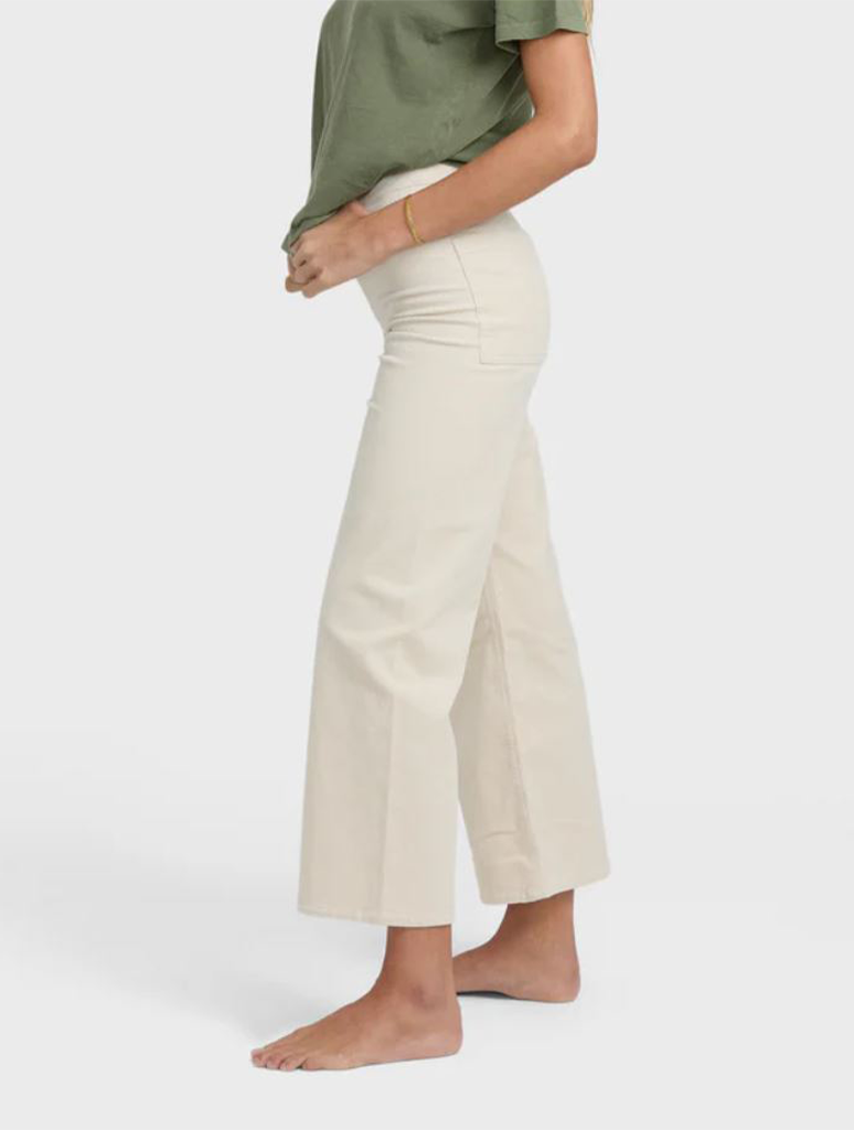 24B193500-WCP_BILLABONG-2_dd73c5f8-8256-45ba-9a48-b539d95c82d8