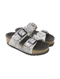 On Foot Aurora Sandal