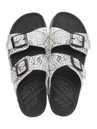 On Foot Aurora Sandal