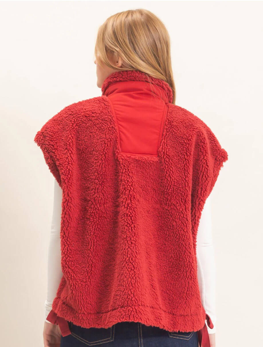 Sherpa Vest With Snap Closure