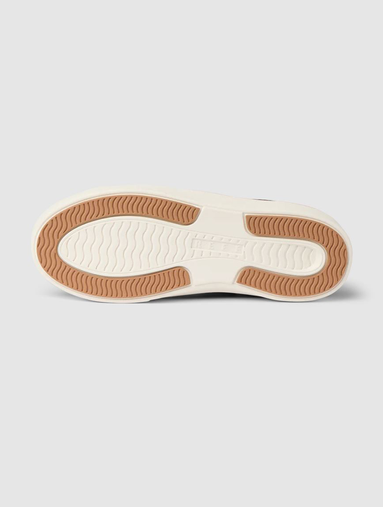 REEF Lay Day Lite Sneaker