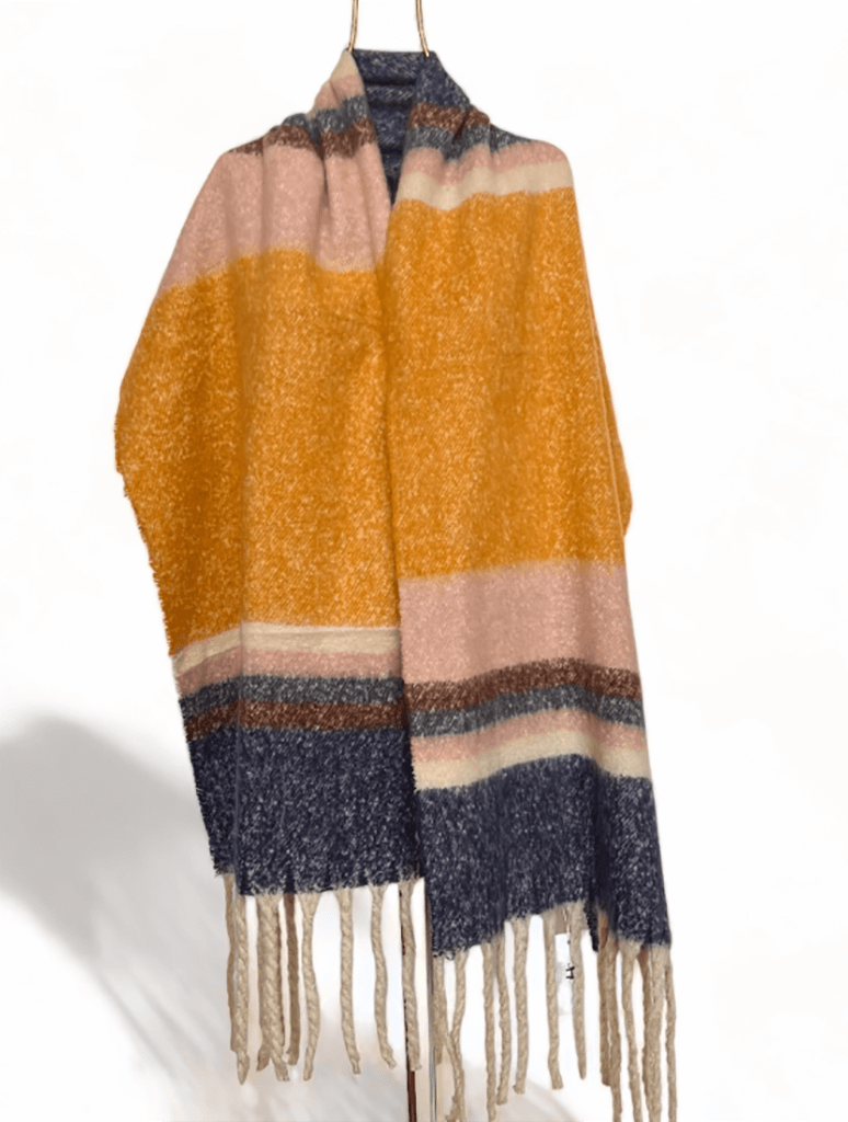 CRC_OUT-S165NVY-1C5_FRINGE_NAVY_SCARF