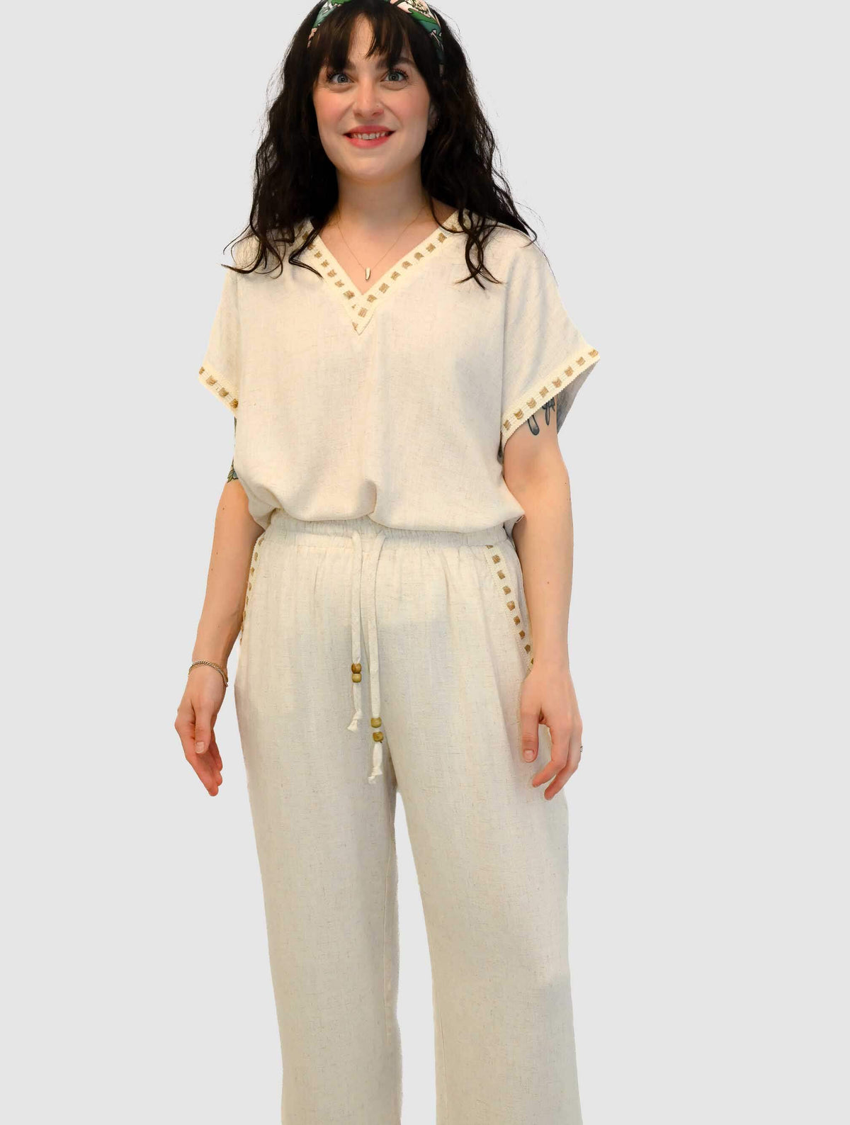 Short Sleeve V-Neck Stitched Top