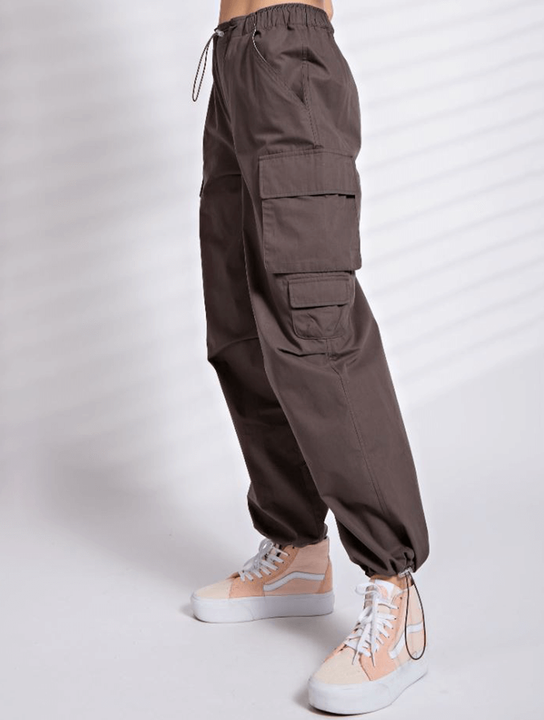  EB50185-SMOKE_EASEL-2