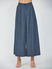 Tuck Front Detail Wide Leg Crop Pants