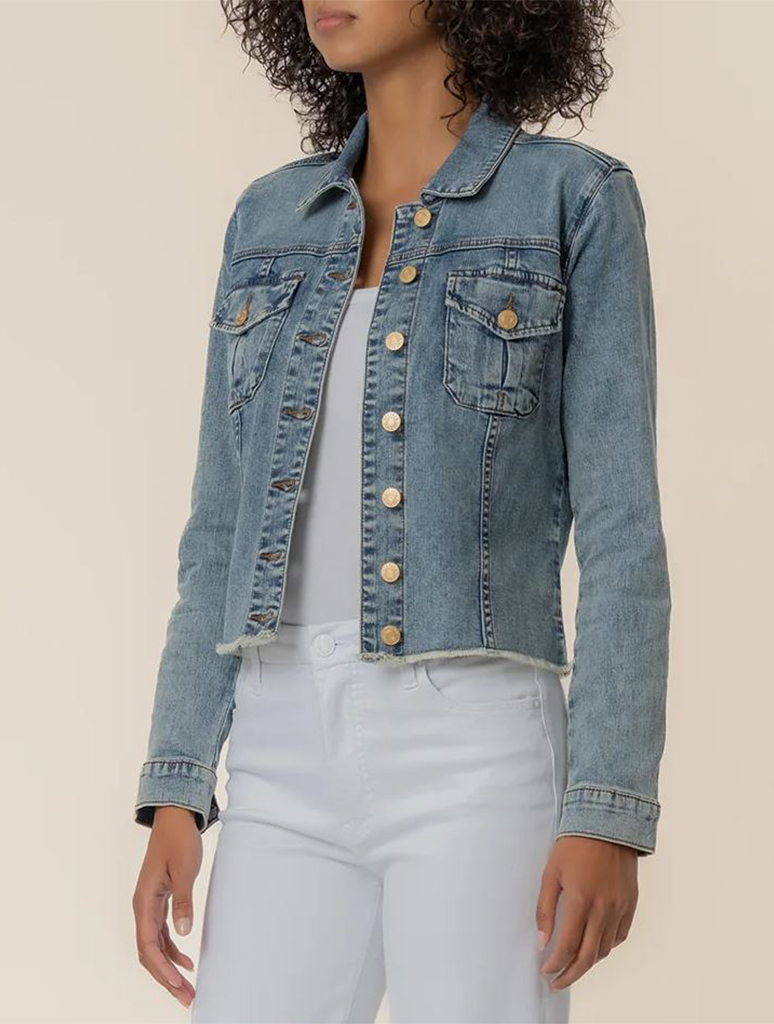 KJ0314MC5-STRDM_KUTFROMTHEKLOTH-2_c1056103-0c98-4056-a57f-cc43194e331f