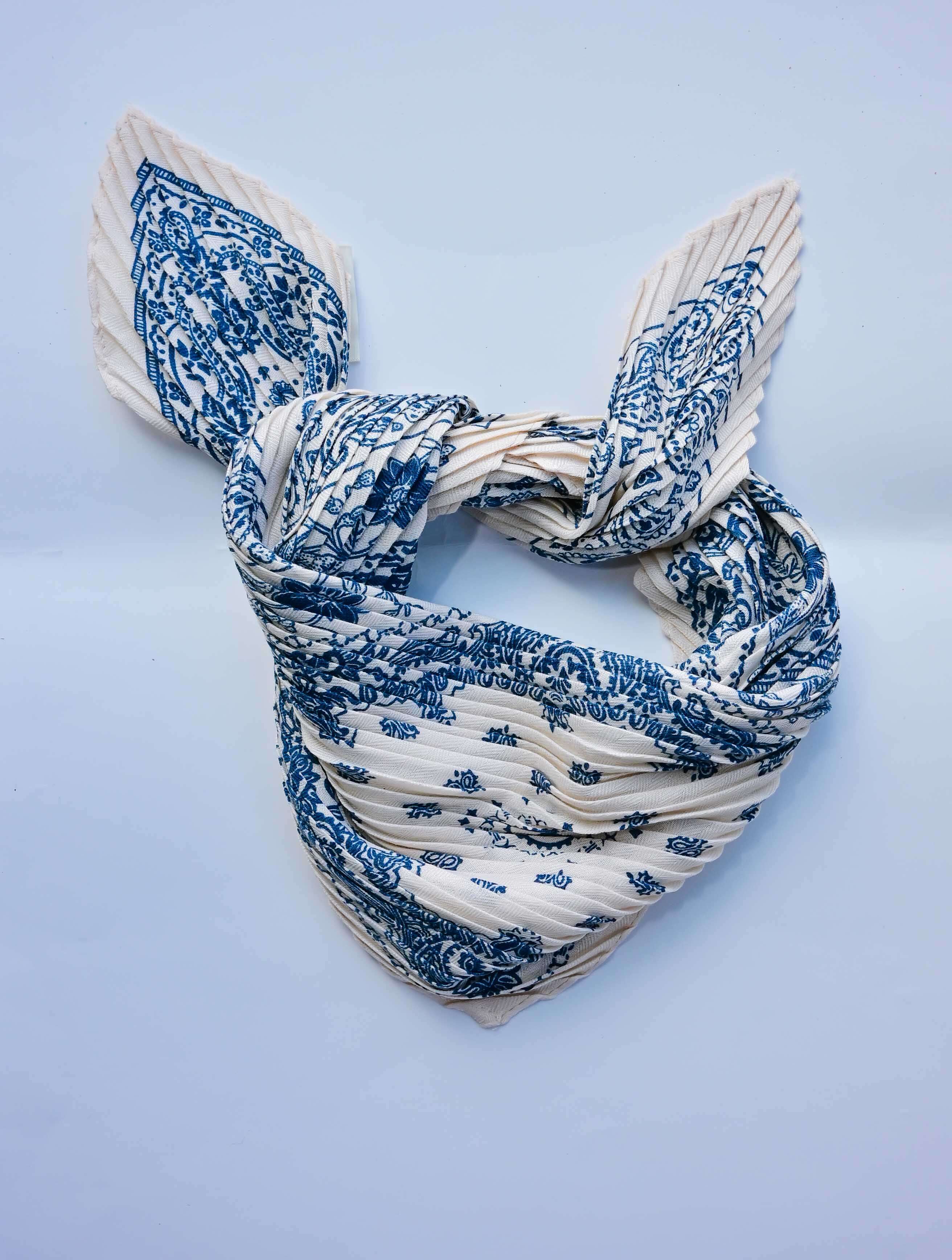 Paisley Bandana Pattern Crinkle Square Scarf