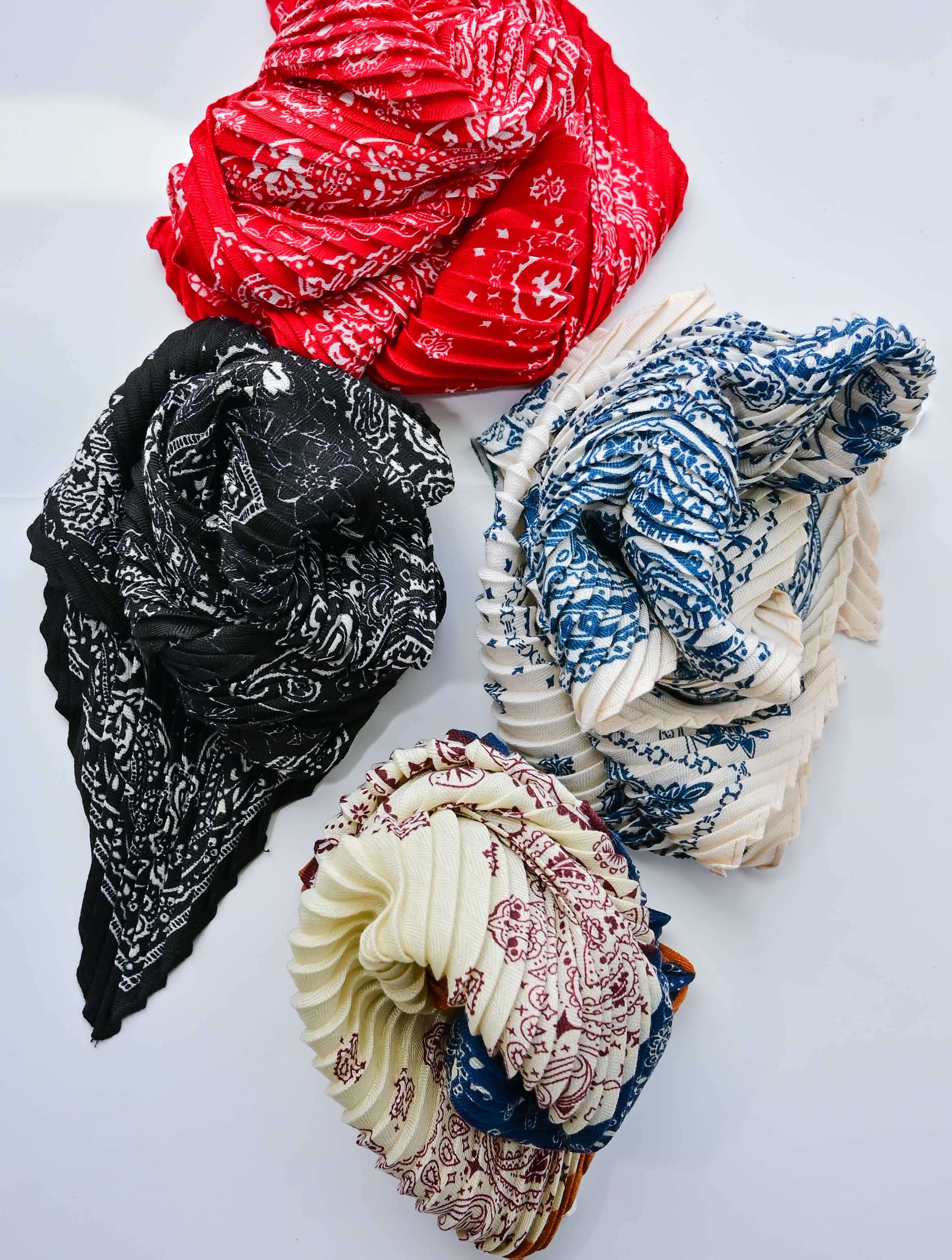 Paisley Bandana Pattern Crinkle Square Scarf