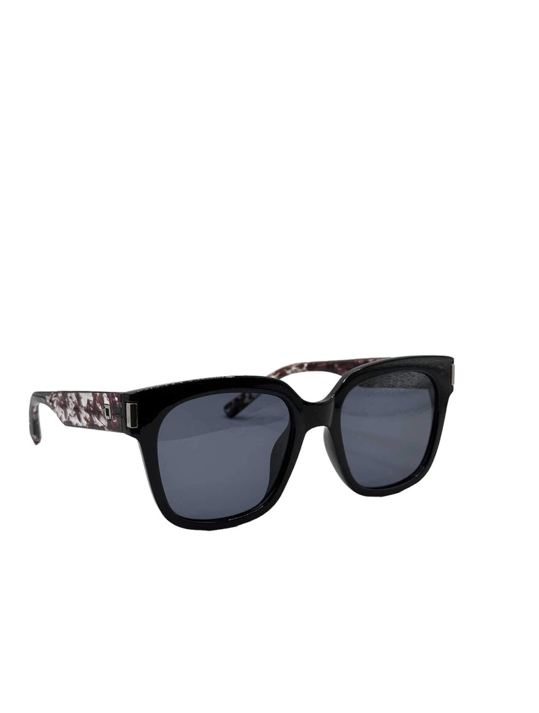 Gracie Sunglasses in Shiny Black/Grey Demi