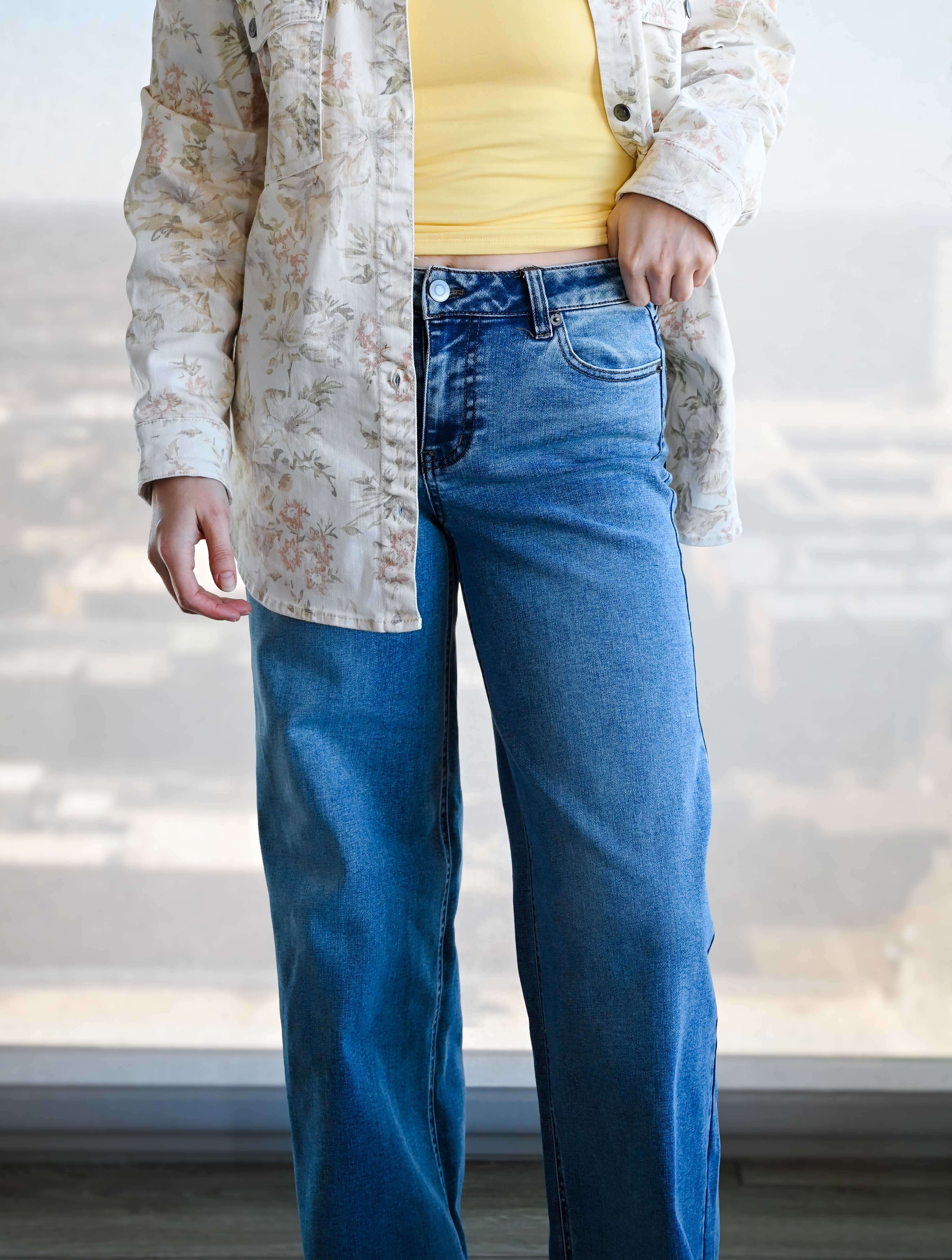 Brooklyn Mid Rise Wide Leg Jeans