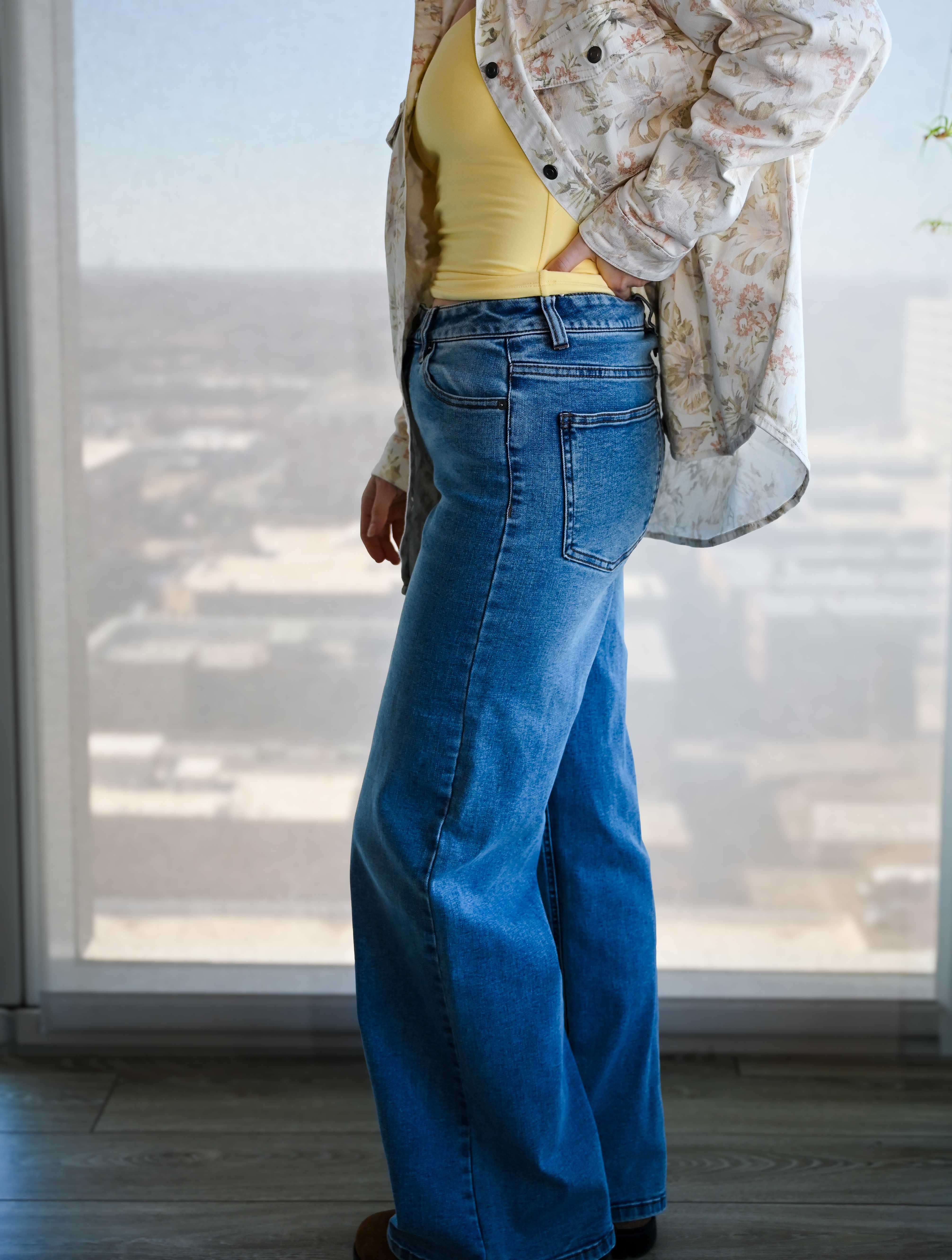 Brooklyn Mid Rise Wide Leg Jeans