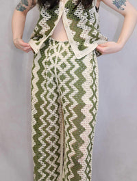 Ladies Knit Sleeveless Cardigan