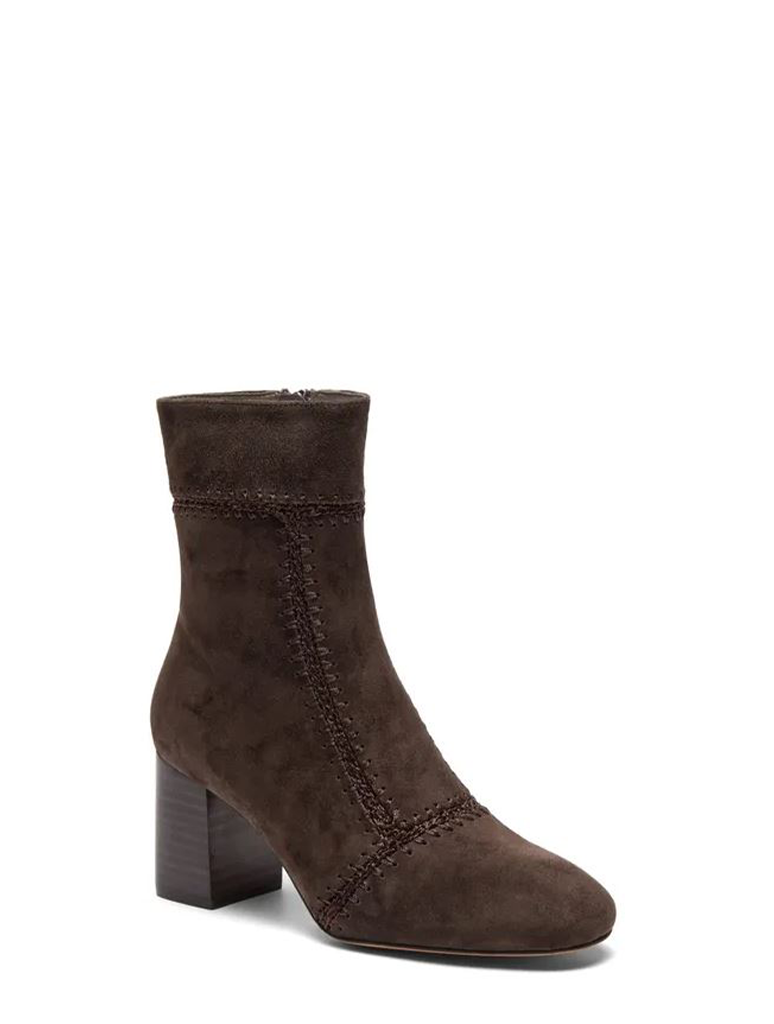 Silent D Story Boot