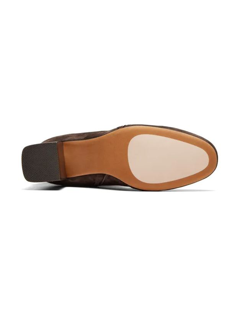 Silent D Story Boot