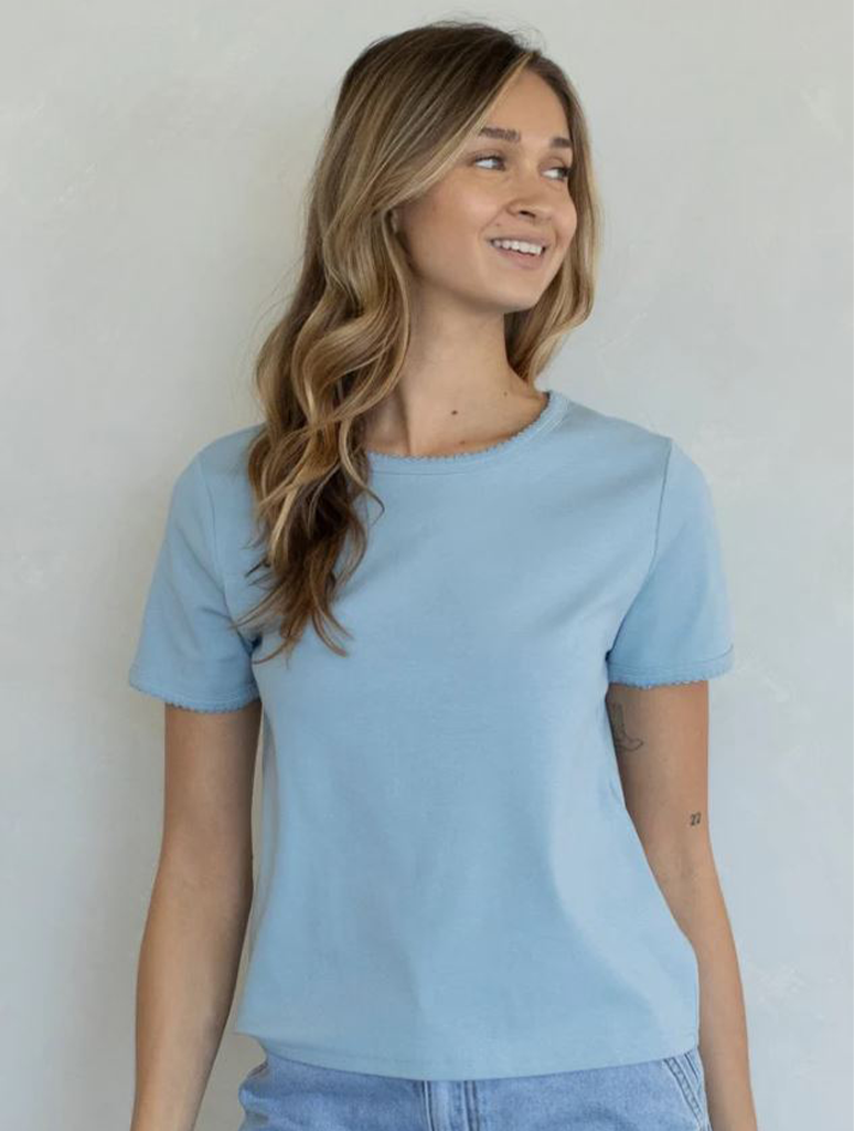 TBT14225-DSTYBLE_THINGSBETWEEN-1