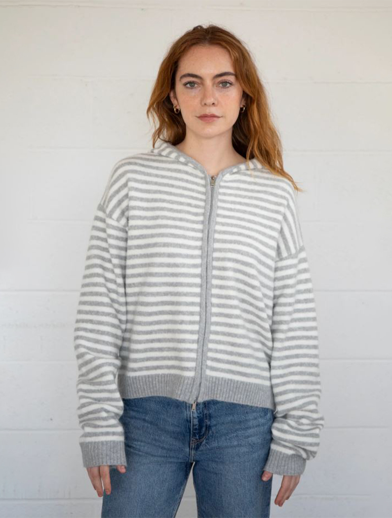 TBW14111-GREY_THINGSBETWEEN-1