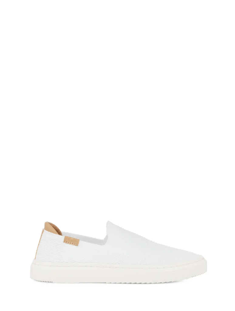 UGG_1136841-WHT_ALAMEDA_SAMMY_SNEAKER_2_1