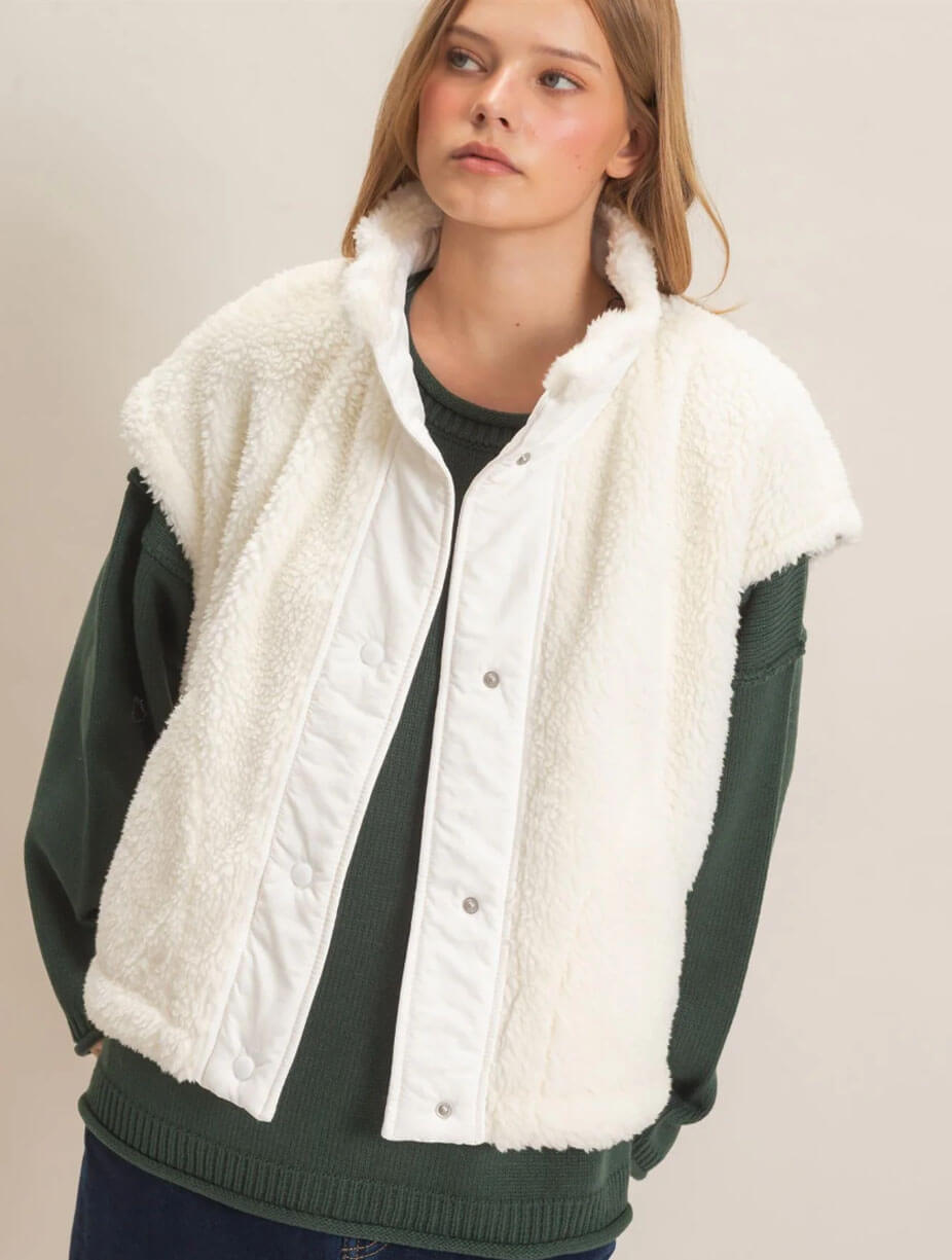 Sherpa Vest With Snap Closure