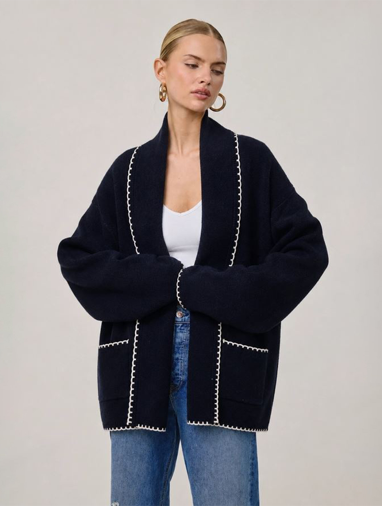 WT4639ZF-NAVY_FLATWHITE-1