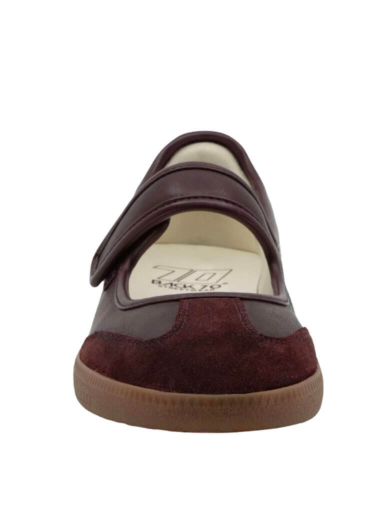 Back 70 Aya Sneakerina
