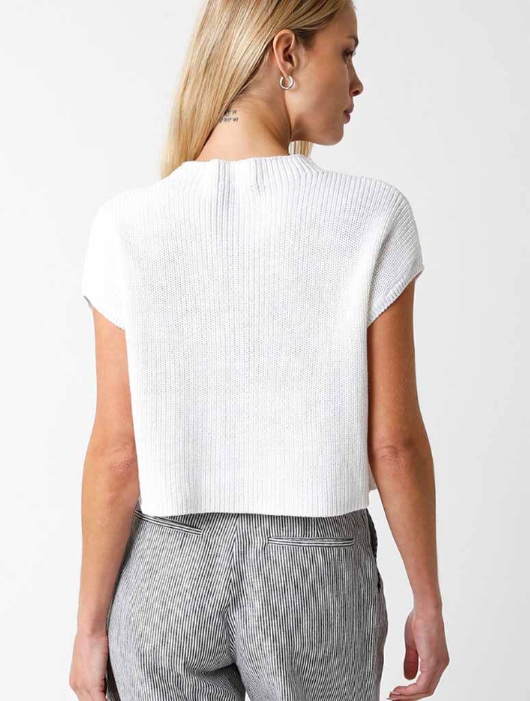 Mock Neck Short Sleeve Sweater with Pocket in White