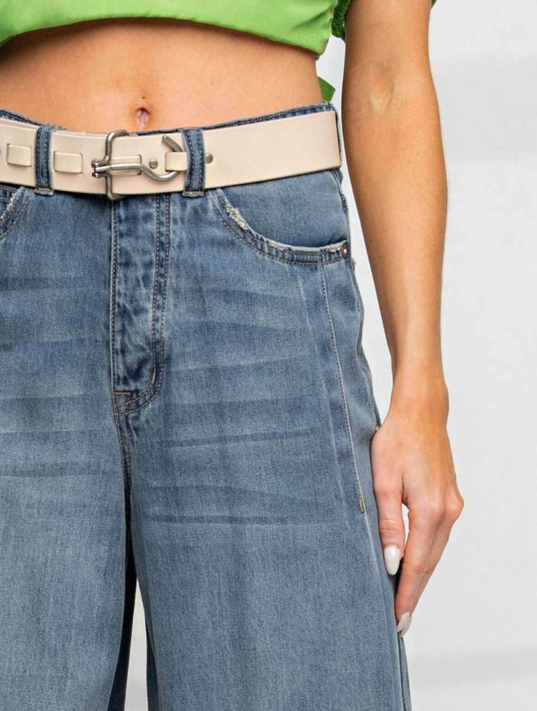 Distressed Wide Leg Pants in Dark Denim
