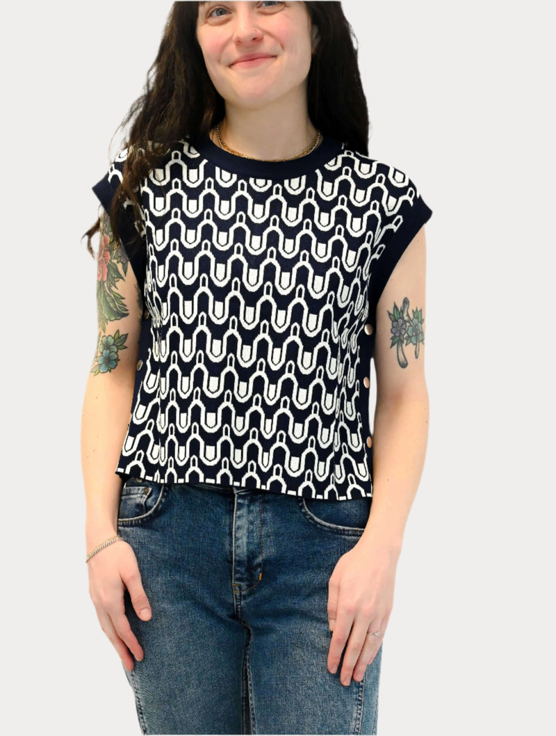 Patterned Crew Neck Sweater Vest