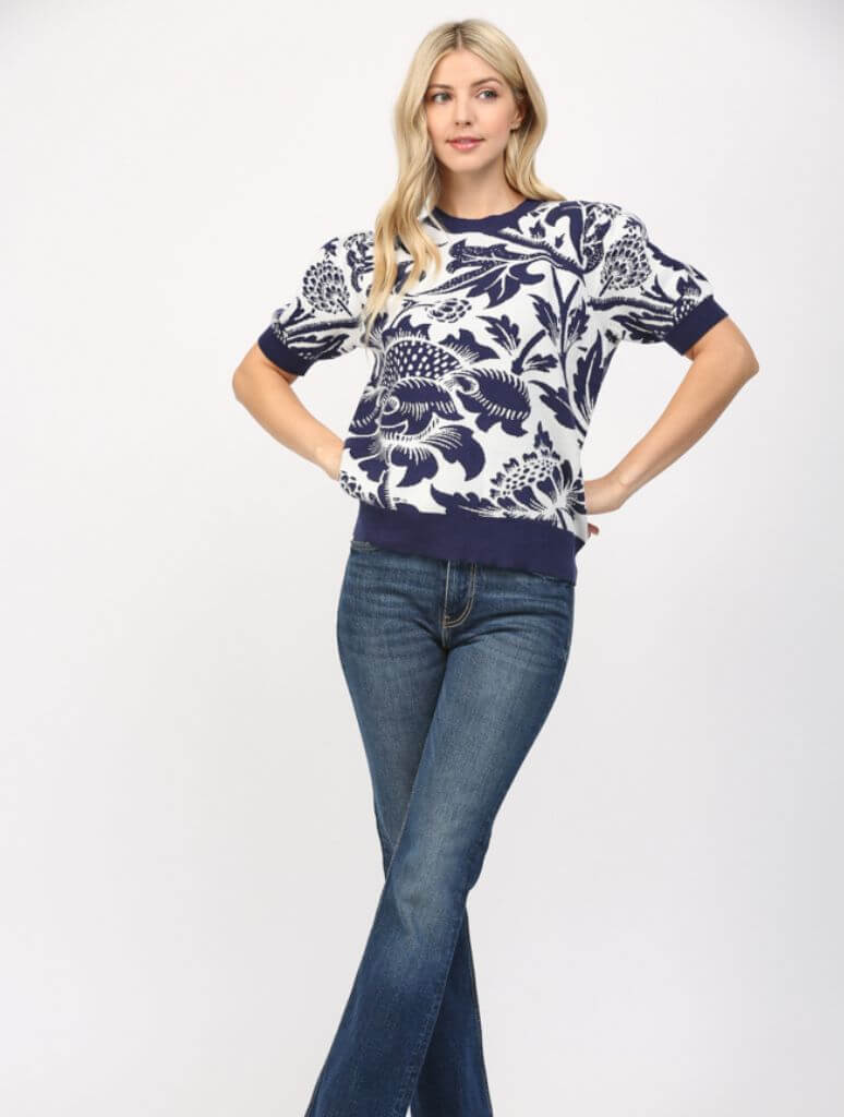 Floral Motif Jacquard Knit Short Sleeve Sweater