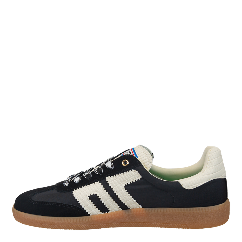 BACK 70 - GHOST in BLACK Sneakers