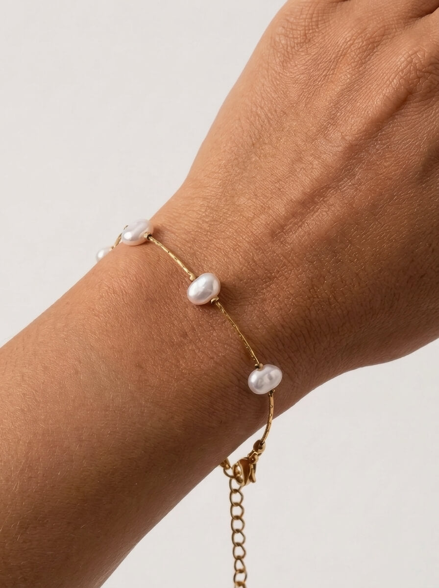 Cora Bracelet