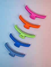 Matte Midi Hold Everything Claw