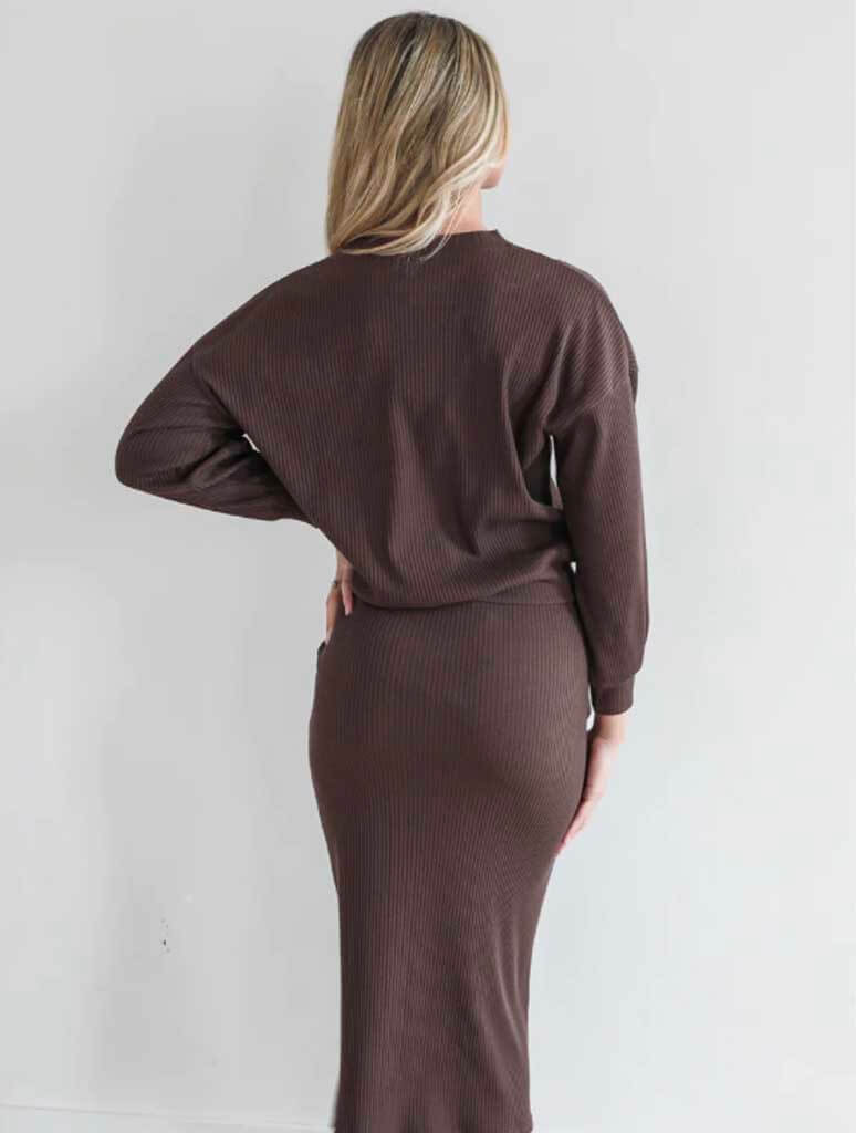 Oversized Ribbed Sweater in Chocolate