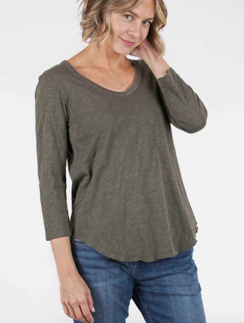 3/4 Sleeve V-Neck Tee W/ Curve Hem in Olive Thistle