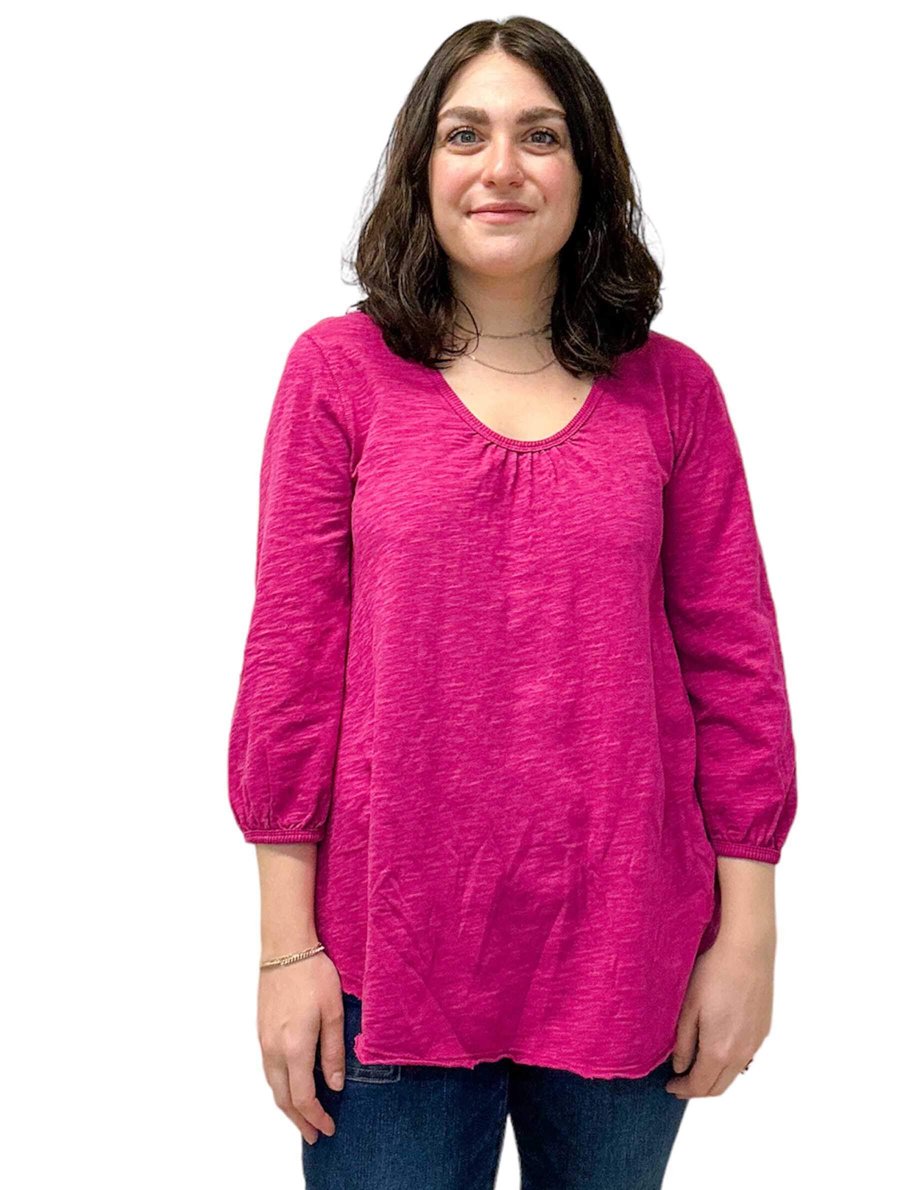 3/4 Sleeve Shirred Scoop Neck Tunic in Berry Crush