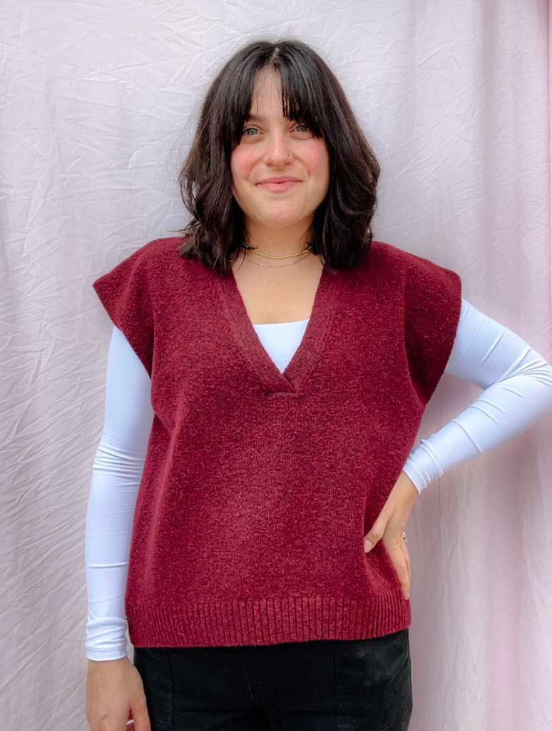 Knit Sweater Vest in Wine