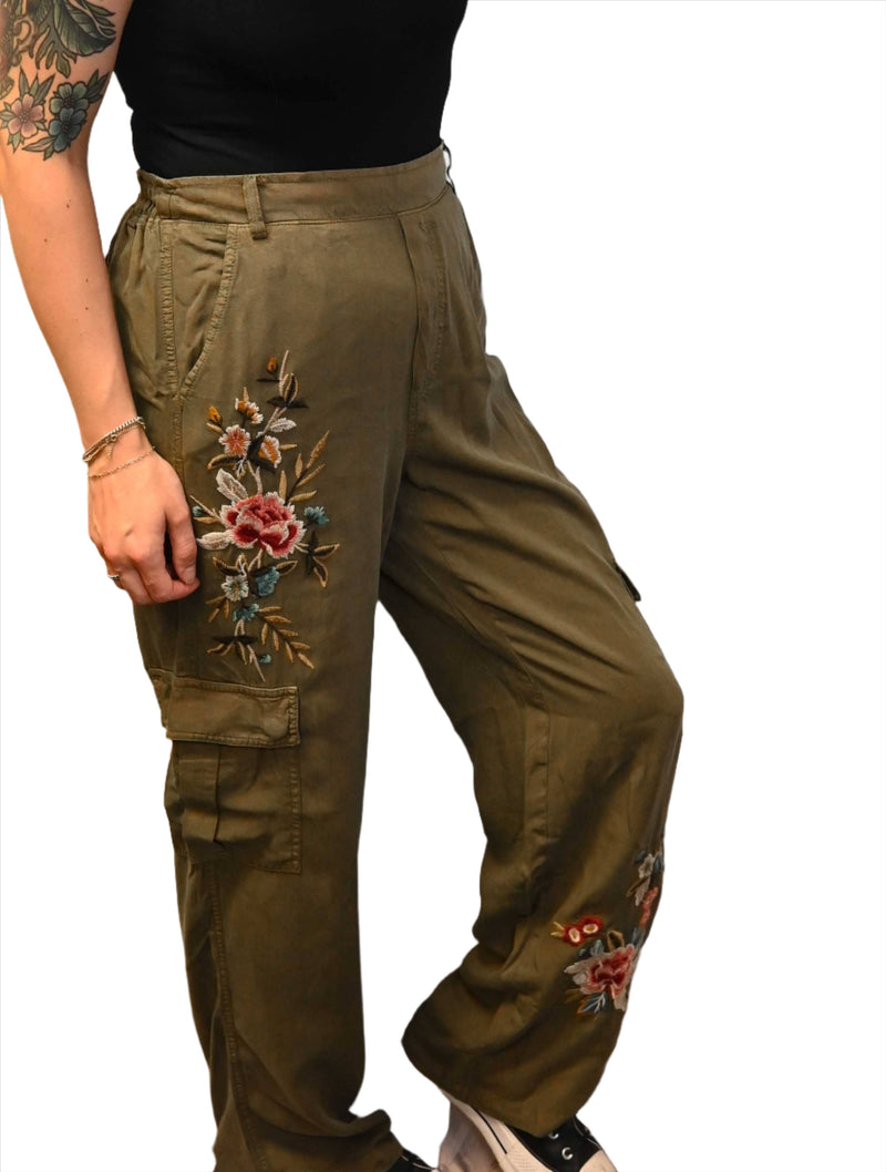 Tencel Twill Embroidered Cargo Pant