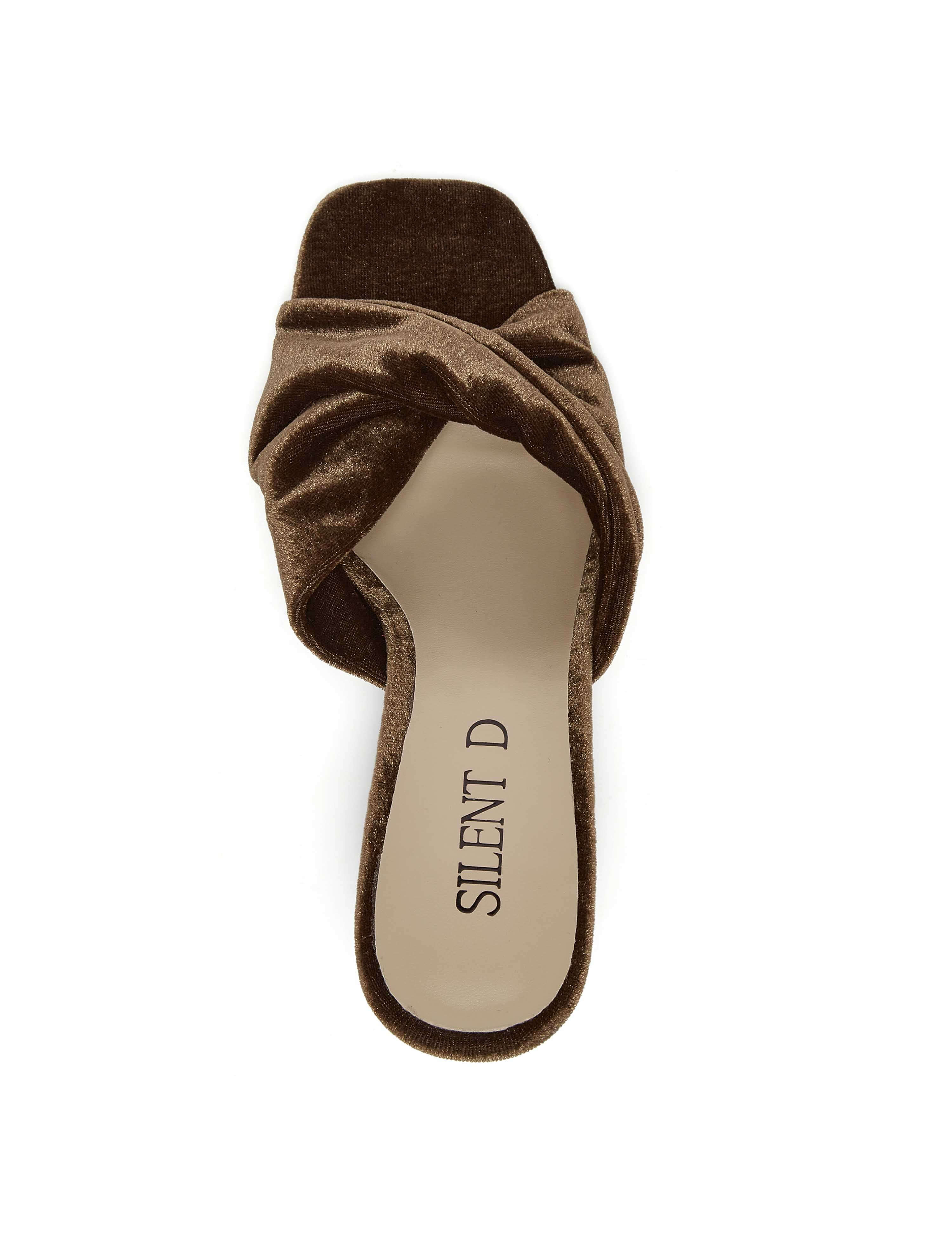 Silent D Katia Velvet Wedge