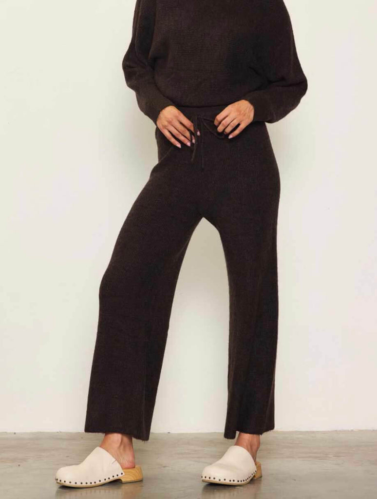 Ribbed Knit Wide Leg Pants in Espresso