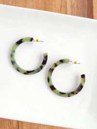 Camy Hoops in Olive Tortoise