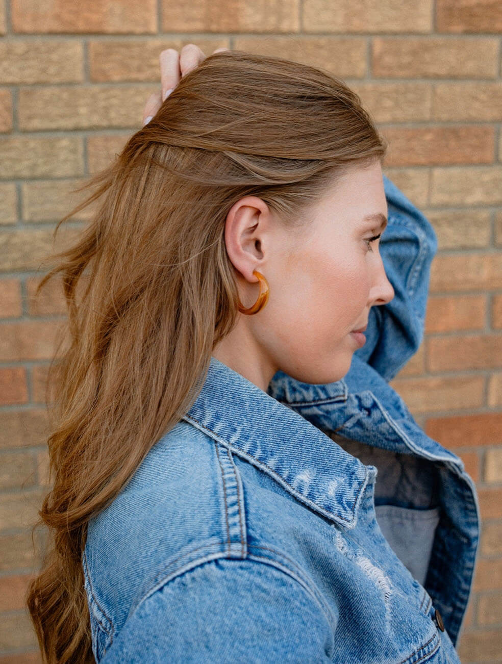 Tara Light Amber Resin Hoops