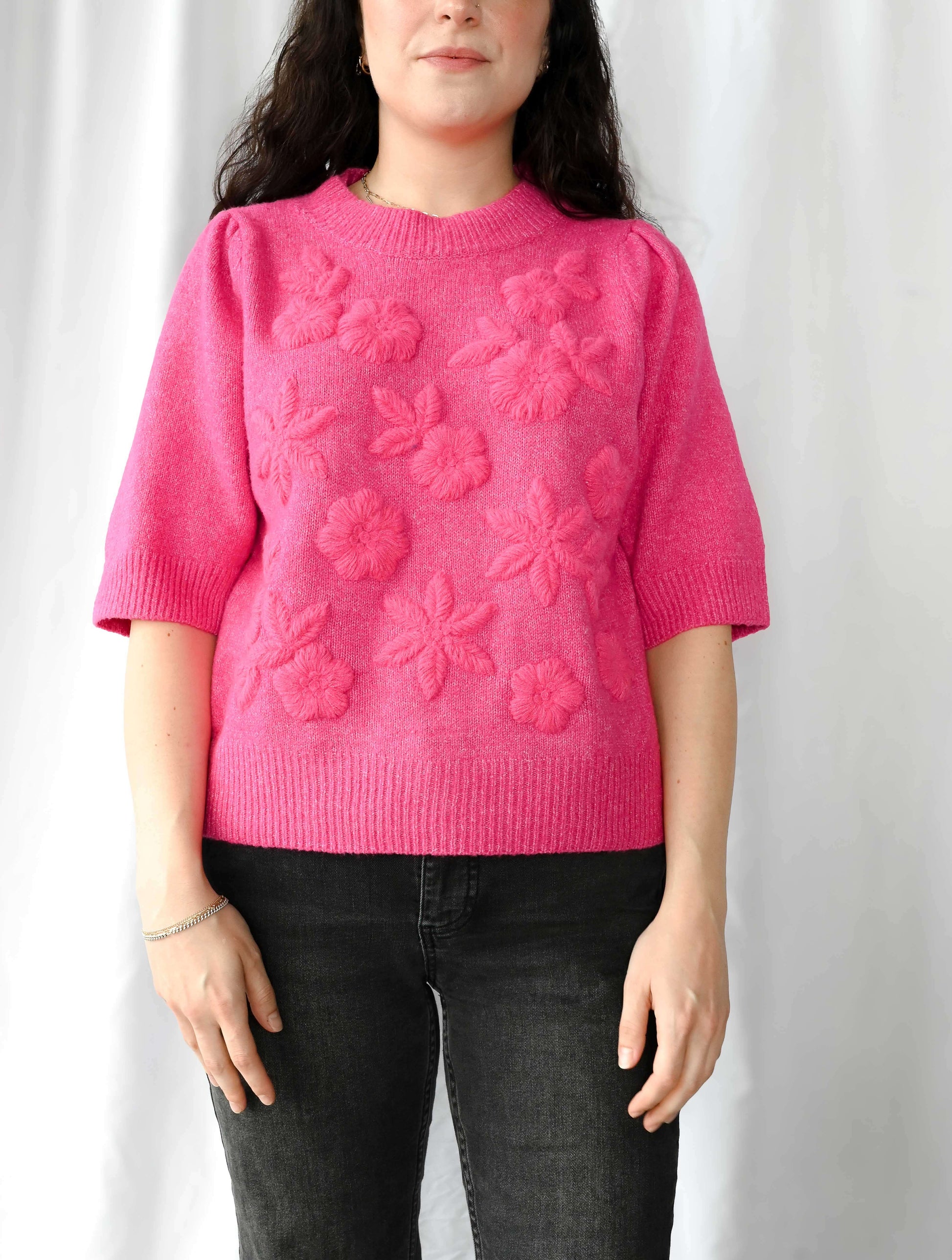 Short Puff Sleeve Sweater with Floral Appliqué Detail