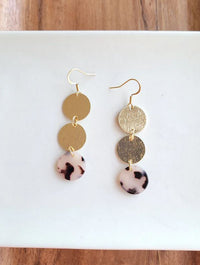 Evelyn Earrings in Blonde Tortoise