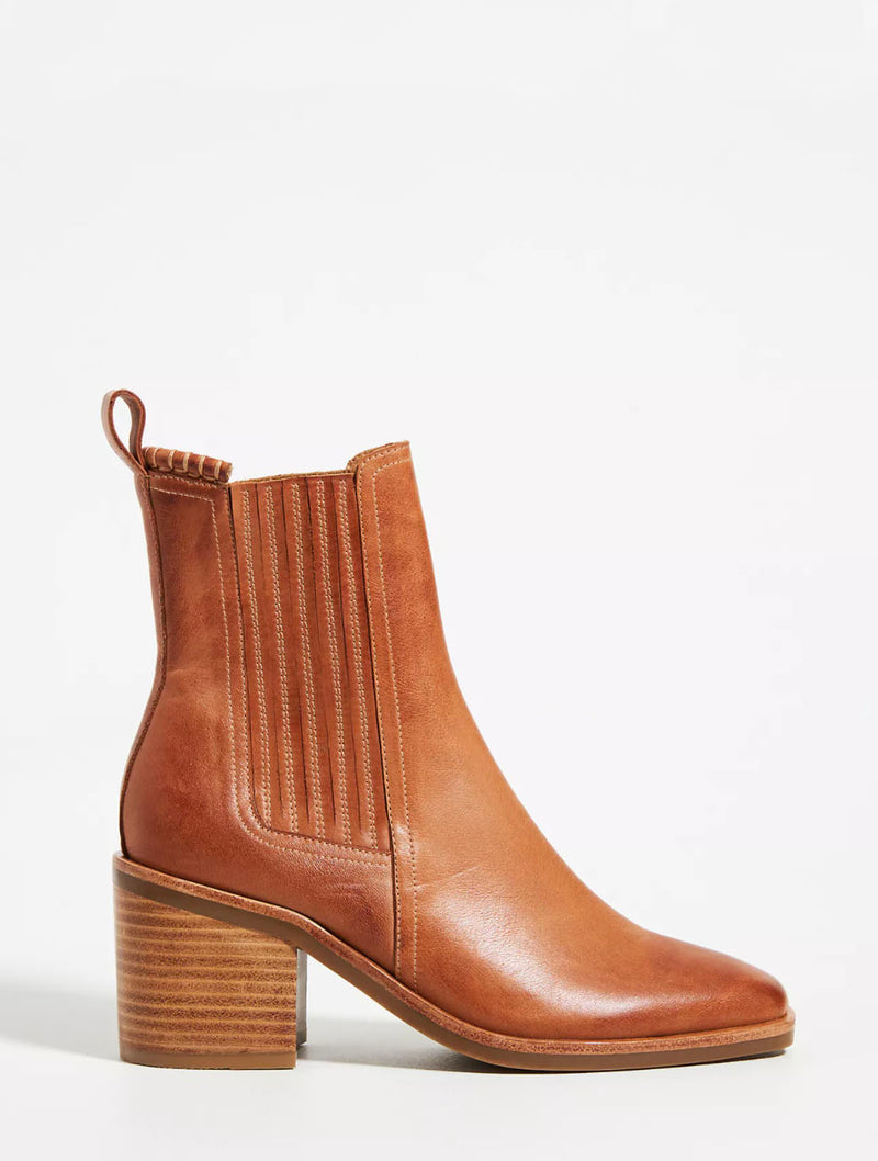 Silent D Naydo Heeled Ankle Boot in Tan